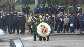 LIVE // Depuneri de flori la monumentul Domnitorului Ștefan cel Mare și Sfânt
